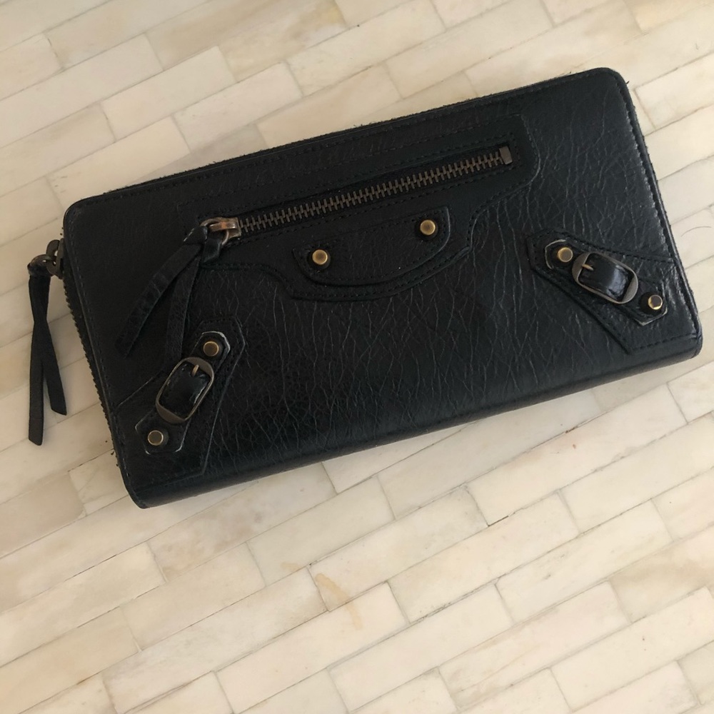 Classic balenciaga zip wallet! .